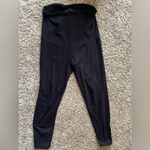 Maternity yoga leggings